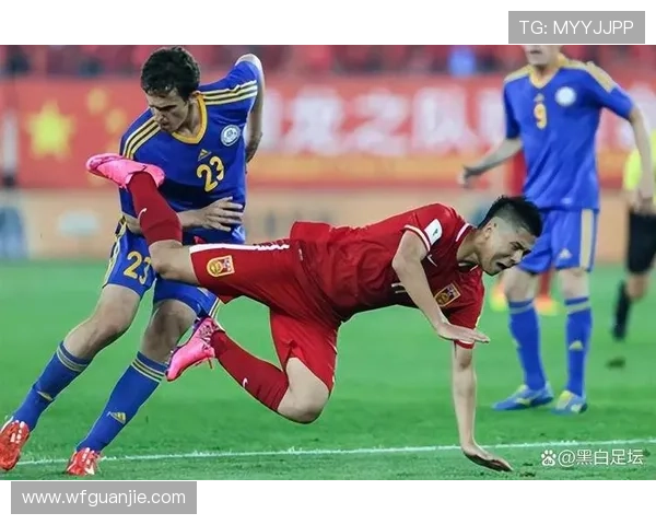 足球明星在赛场上逆袭成功击败劲敌展现超凡实力与团队合作精神 足球明星在赛场上逆袭成功击败劲敌展现超凡实力与团队合作精神