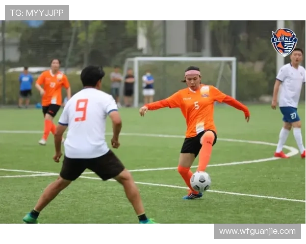 足球明星合照图片欣赏汇总展现球场魅力与友谊的精彩瞬间